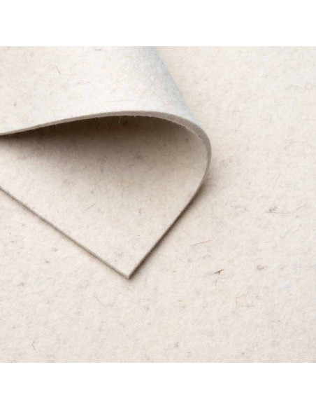 Felt Raw white / 1-4 mm