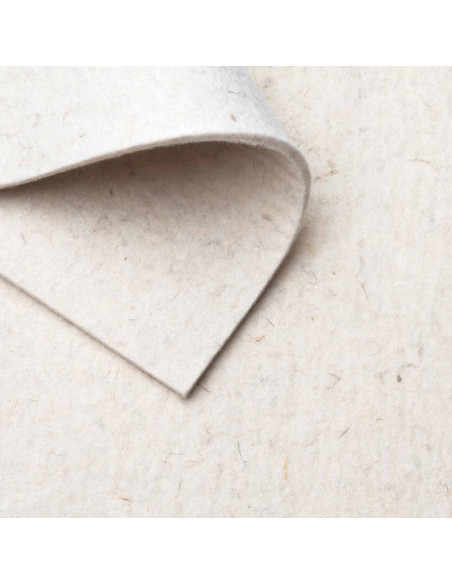 Felt Raw white / 2-15 mm
