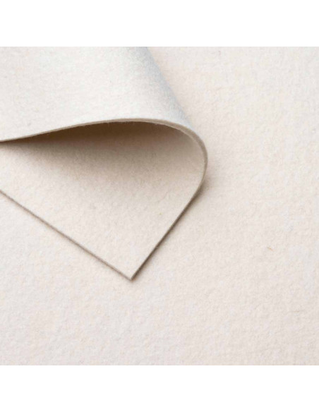 Felt Raw white / 2-15 mm
