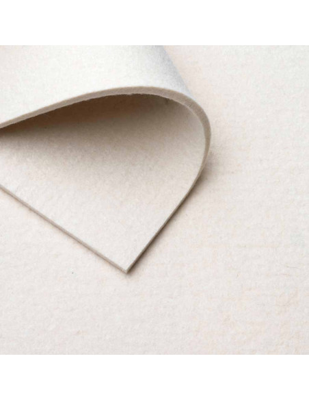 Felt Raw white / 2-15 mm