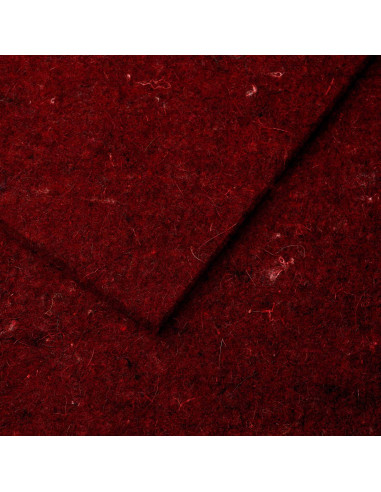 Felt Ruby red / 3-12 mm