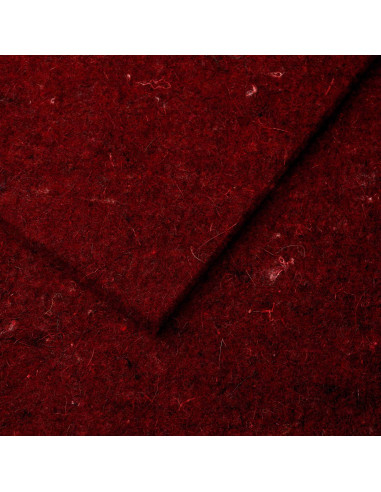 Felt Ruby red / 3-12 mm